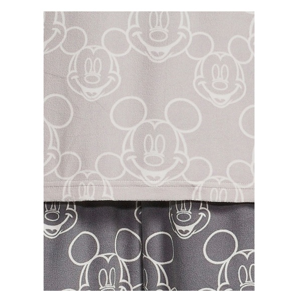 Disney Women’s Mickey Mouse 2 Piece Pajama Set - Picture 4 of 6